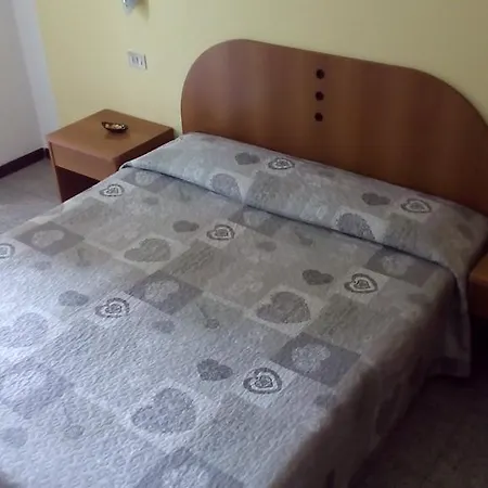 Tirreno Hotel Mediolan